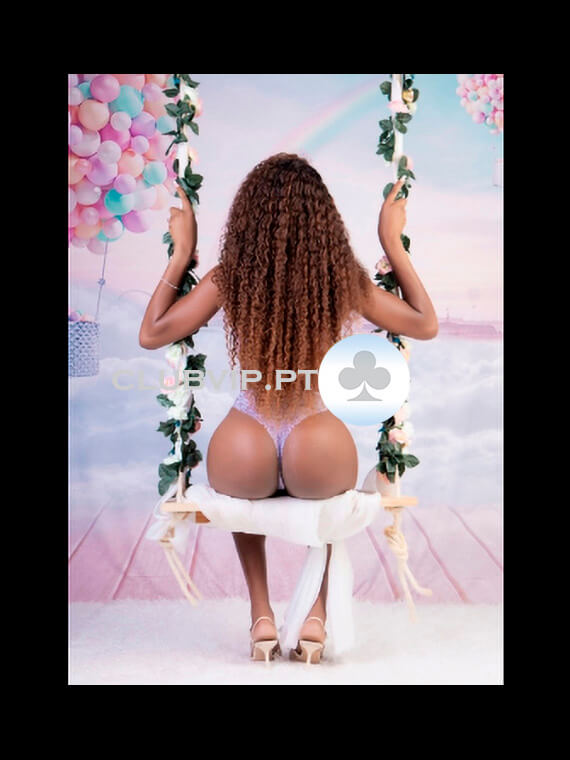 Acompanhante-Massagens Lisboa Zara Smith-Lisboa
