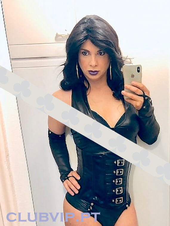 Acompanhante-Travestis Vip Karen Enorme Dote Sempre Cheia De Sedução-Porto